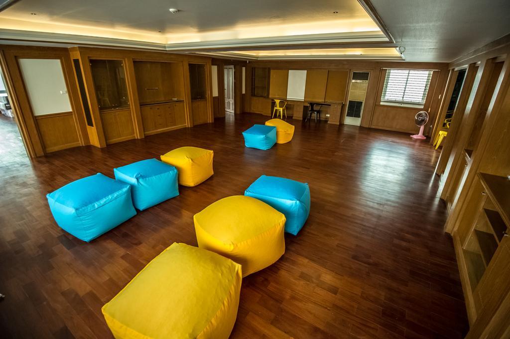 Glur Central Pratunam Bangkok Exterior photo