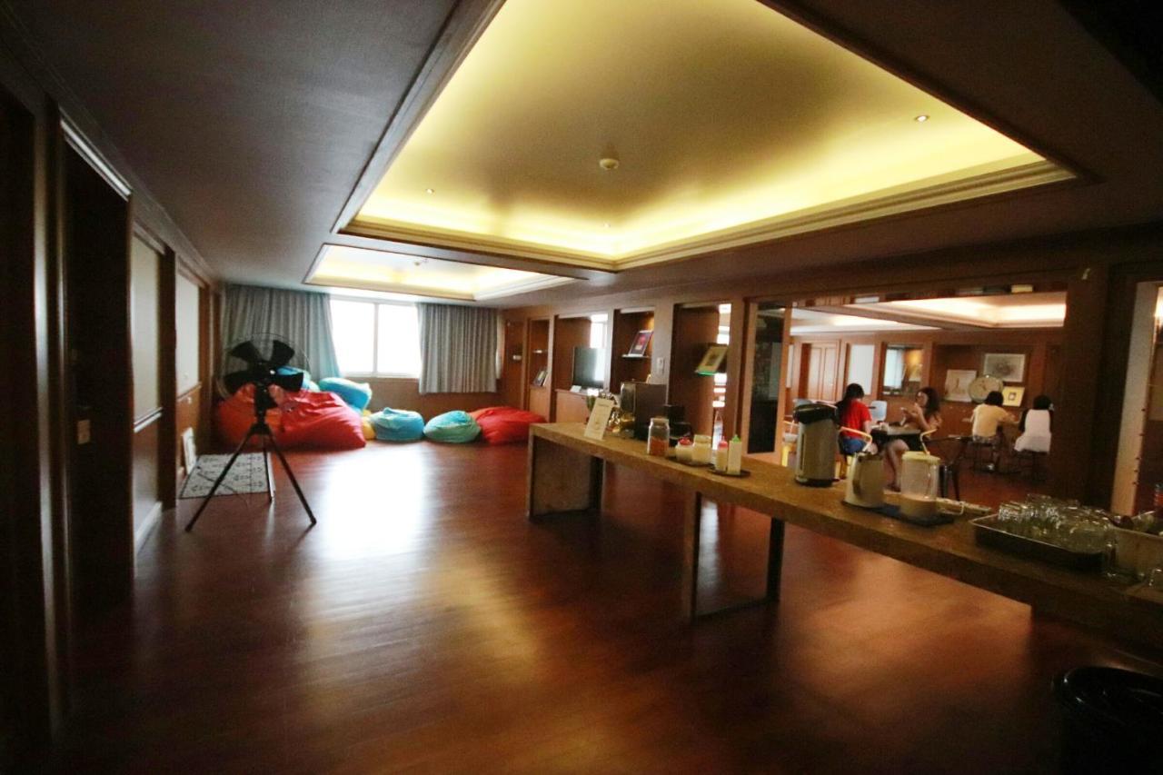 Glur Central Pratunam Bangkok Exterior photo